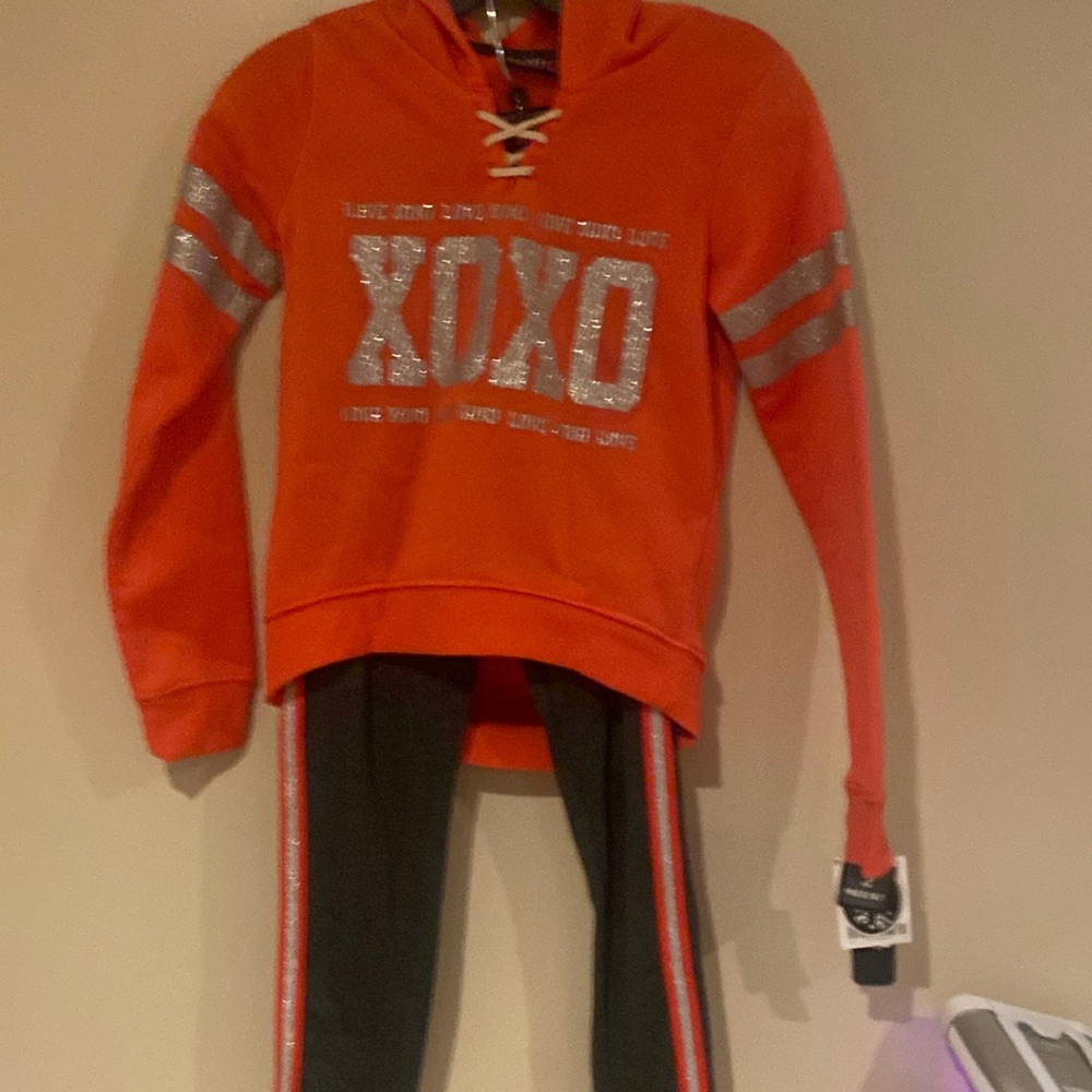 Brand New girls XOXO legging set